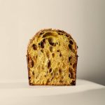 Panettone alla nocciola <br> e cioccolato al latte